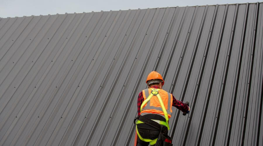 Professional residential roofers in Thompsonville, MI